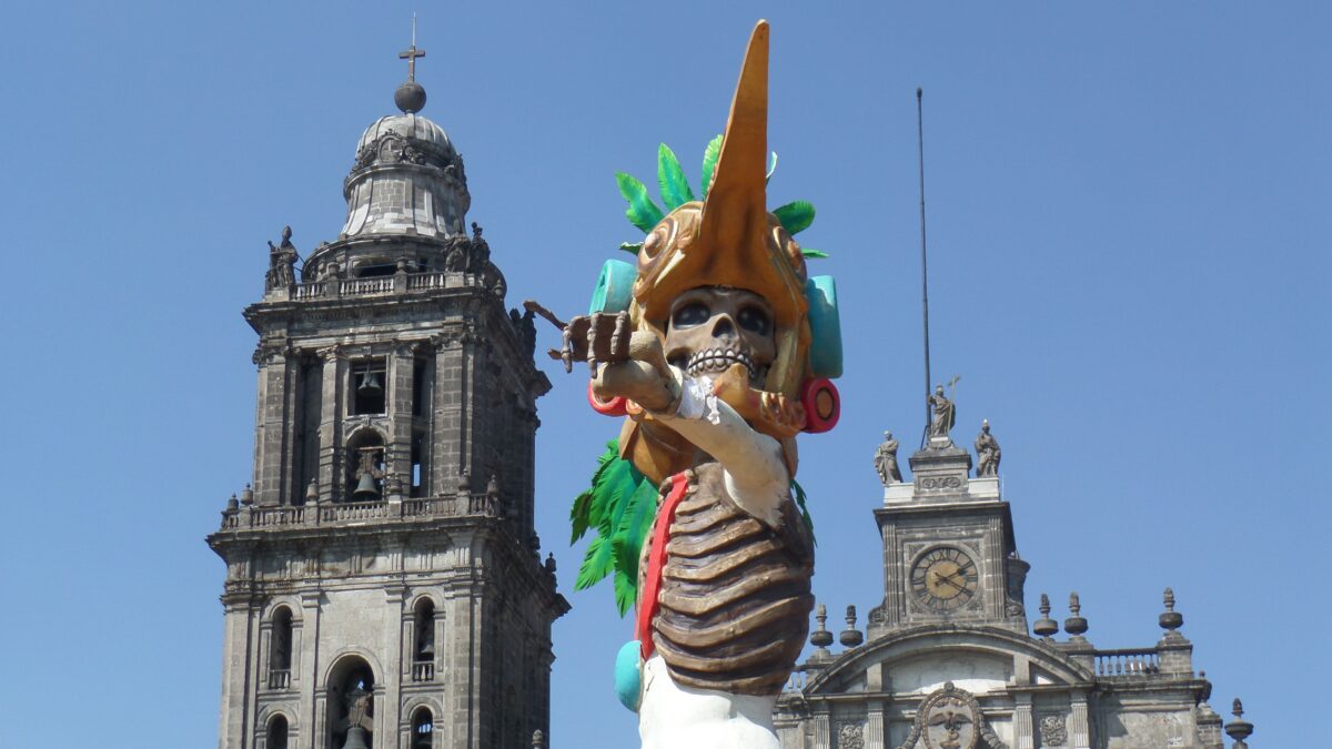 ofrenda monumental en el zocalo de cdmx